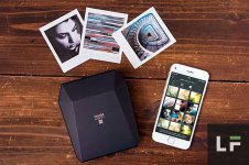 На изображении можно наблюдать связку портативного принтера с Android устройством.